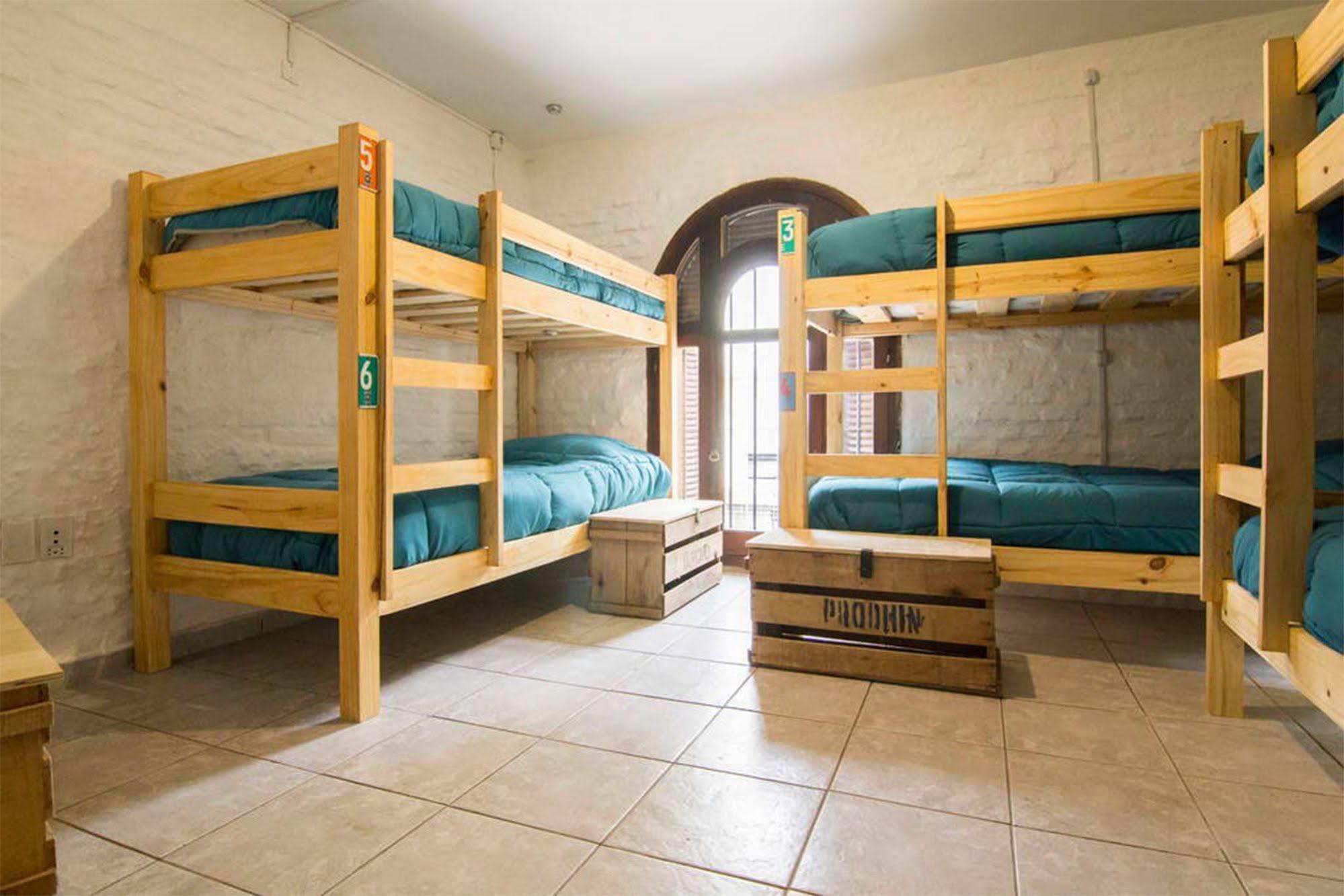 Mediomundo Albergue *